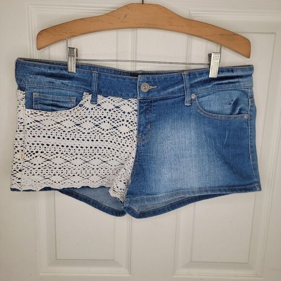 Guess Keagan Crochet Lace Denim jean Shorts 32 - Picture 1 of 7
